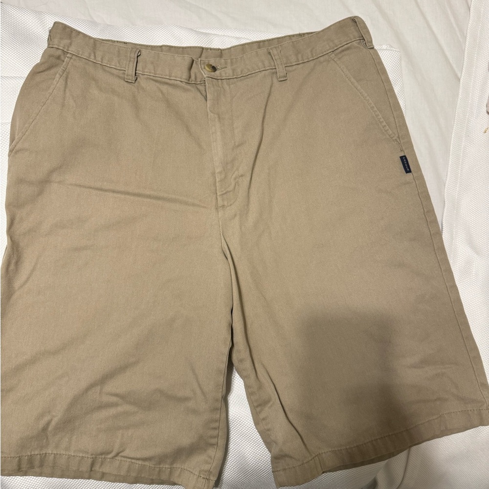 Men’s Parker uniform shorts khaki size 36